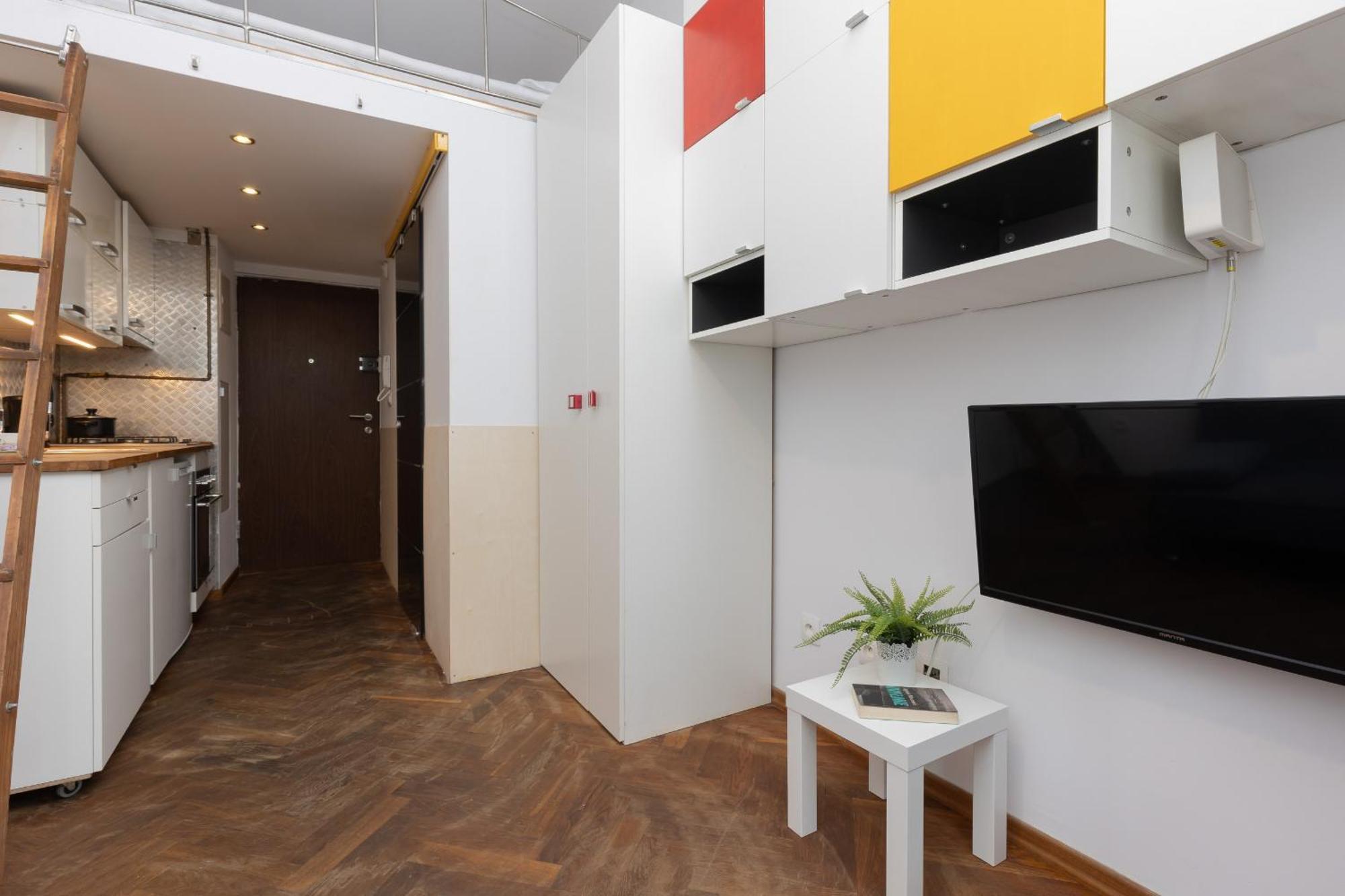 Cozy Studio For 3 Guests Near Centrum Praskie Koneser By Noclegi Renters Варшава Екстериор снимка
